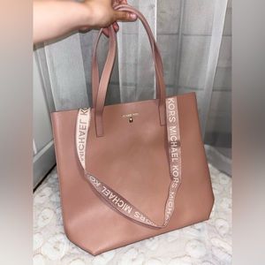 Michael Kors tote bag with crossbody strap 💕💕